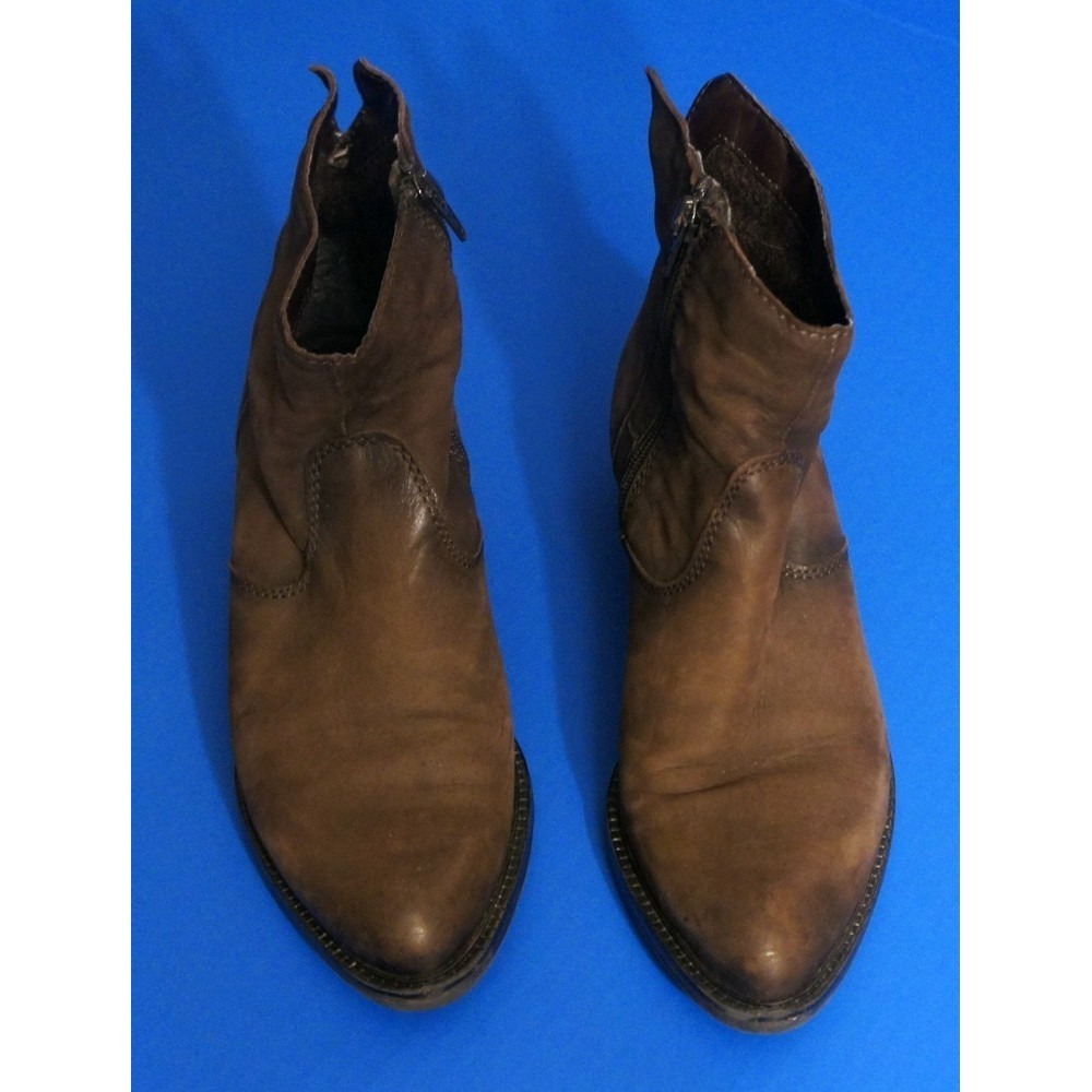 Women's Firenze Brown Suede Ankle Boots Pointed Toe Zipper EU 38 (US 7.5-8)